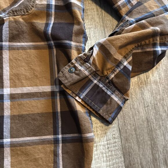 DECREE long Sleeve top- size XL - Picture 5 of 7